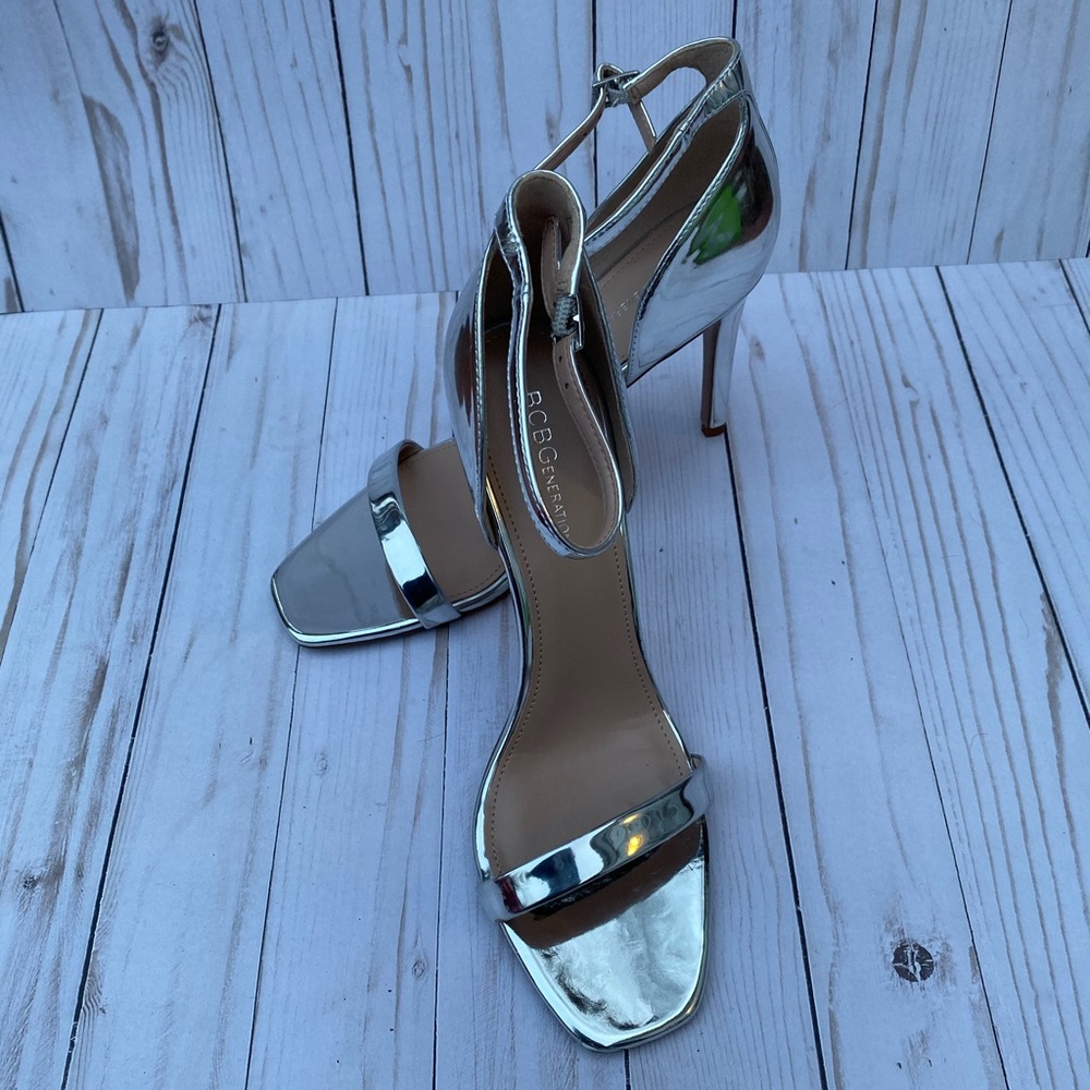 Authentic Bcbgeneration Metallic Leather Pump - image 6